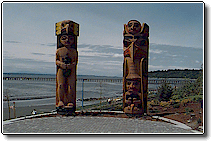 White Rock BC - White Rock East Beach Totem Poles